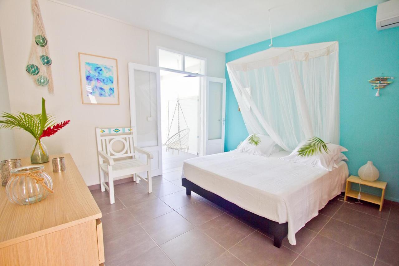 Appartement Tillet. O Coeur De Deshaies. ภายนอก รูปภาพ